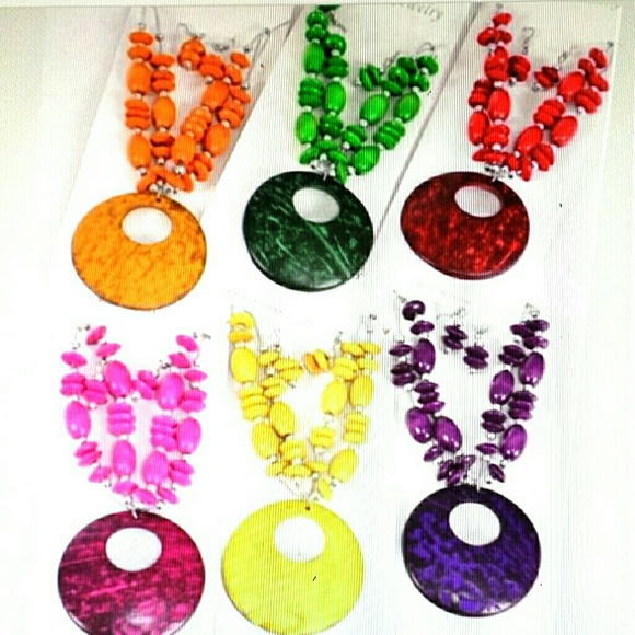 Jewelry - Necklace & earring sets